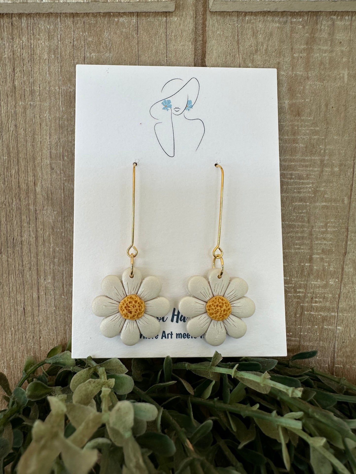 Daisy Dangle (Gold Plated)